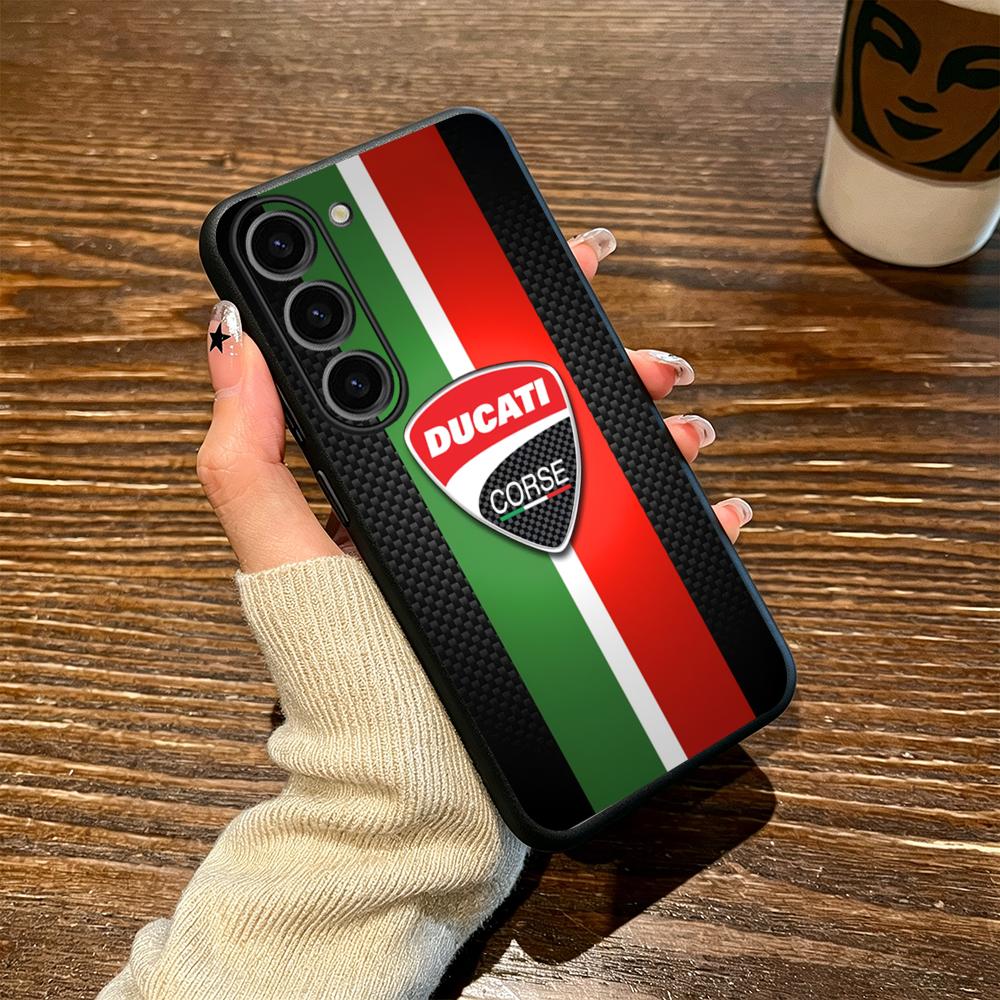 Stylowe etui na telefon D-Duca – Computer Case recenzja i cena